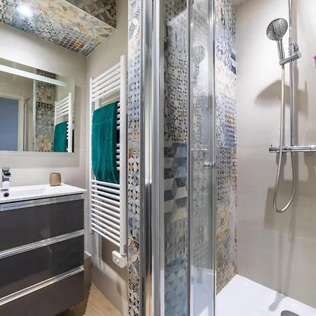 בית נופש Prominent Ac 4-bedroom With Mountain Views Terrace - Dodo Et Tartine *